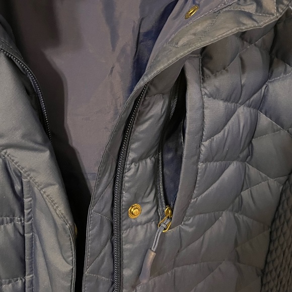 DuluthTrading Co. (Medium) Down Knee Length Winter Coat - Picture 5 of 8